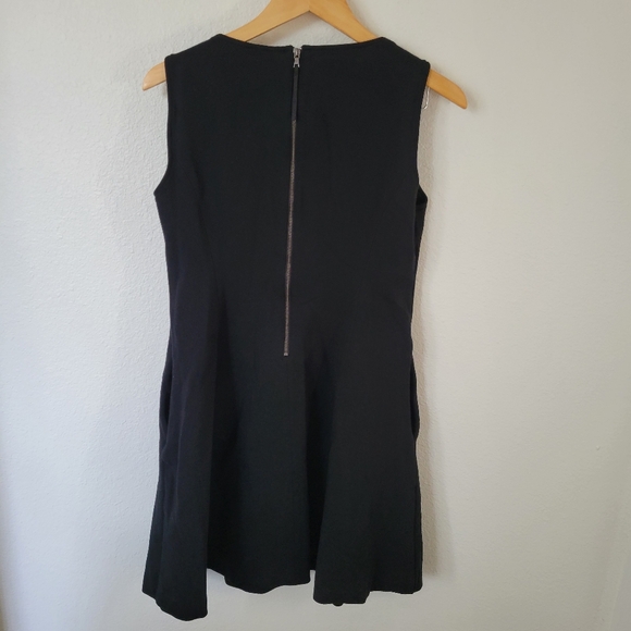 SPANX The Perfect Fit and Flare Dress - Picture 7 of 9